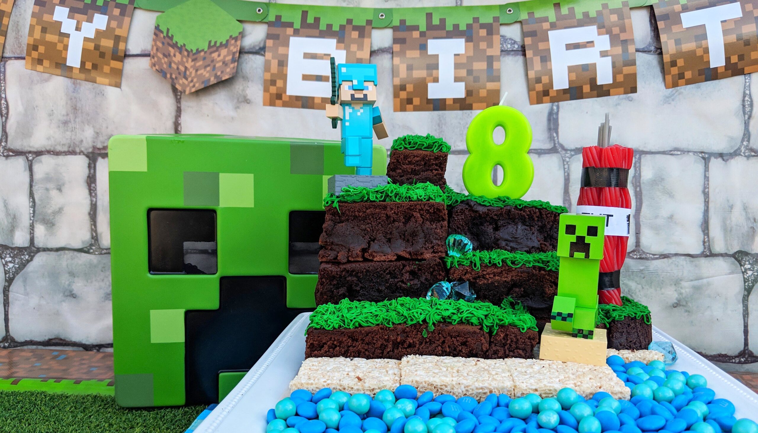 Minecraft Birthday Cakes