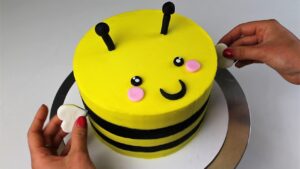 Simple Bee Birthday Party Cake