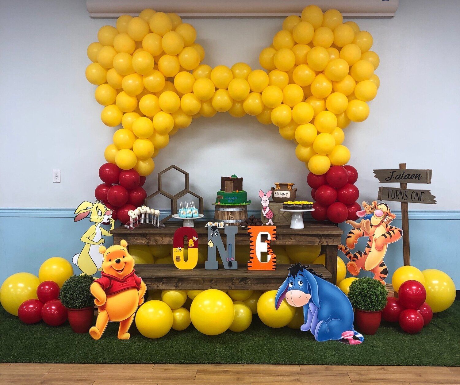 Winnie the Pooh Birthday Party Planner